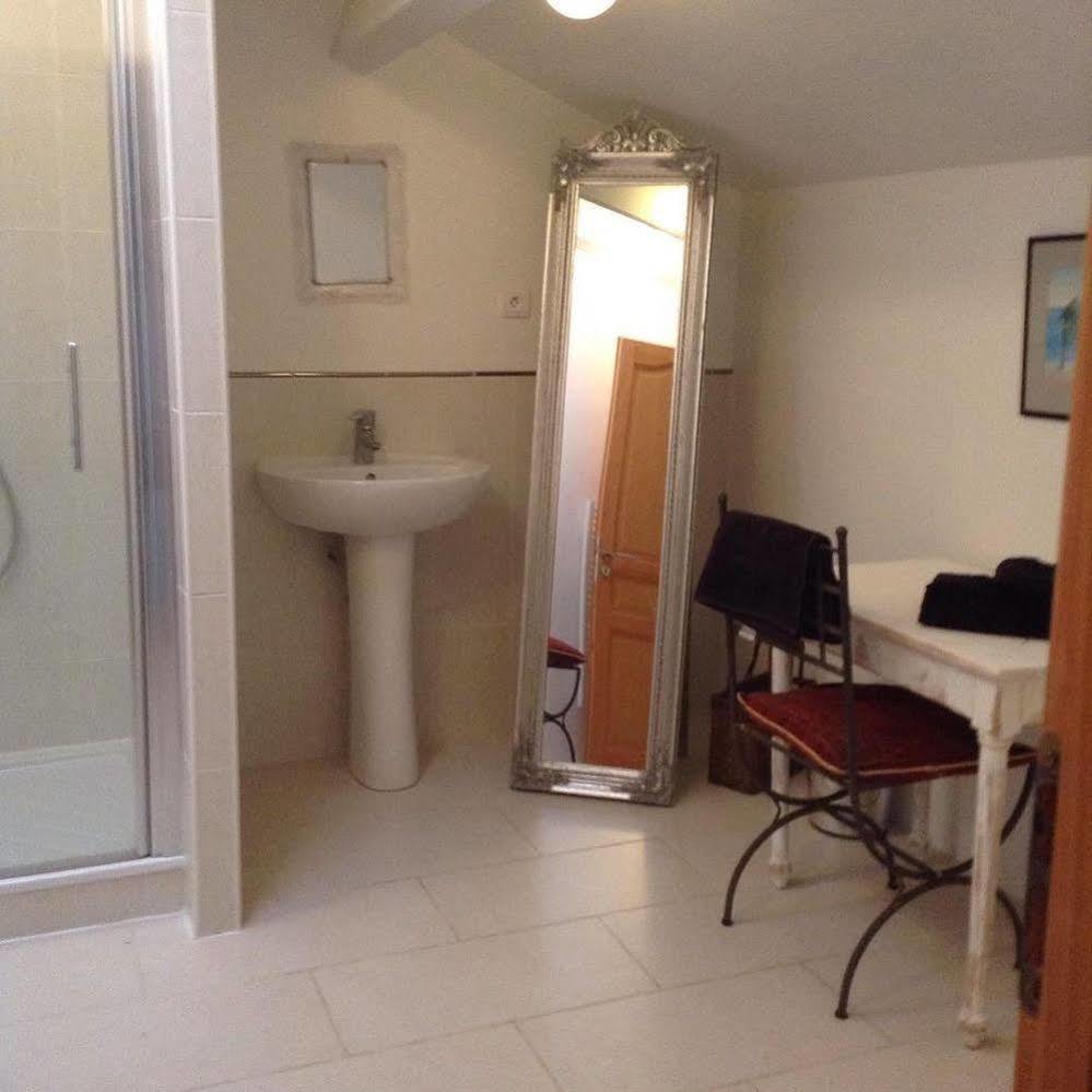 Gite Du Calme 3 Star Bed & Breakfast Cognac Cherac Exterior photo