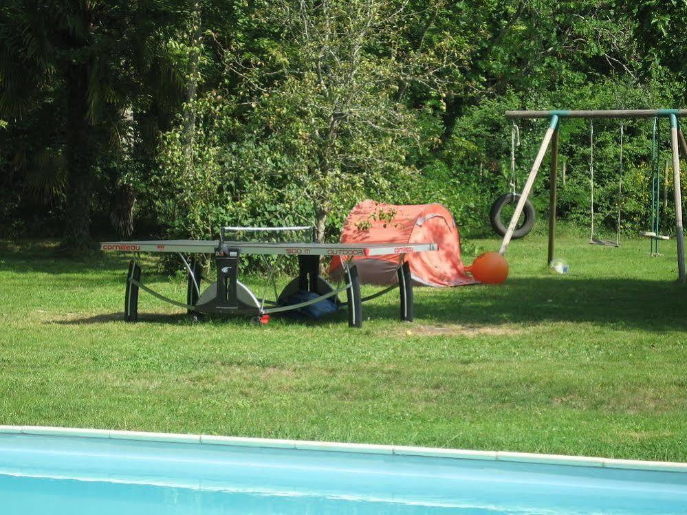 Gite Du Calme 3 Star Bed & Breakfast Cognac Cherac Exterior photo