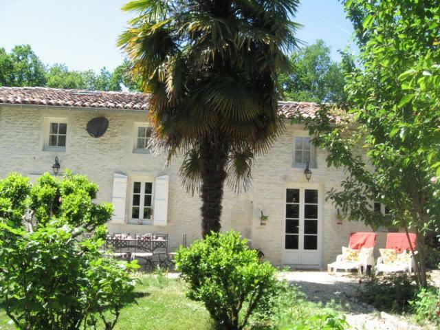 Gite Du Calme 3 Star Bed & Breakfast Cognac Cherac Exterior photo